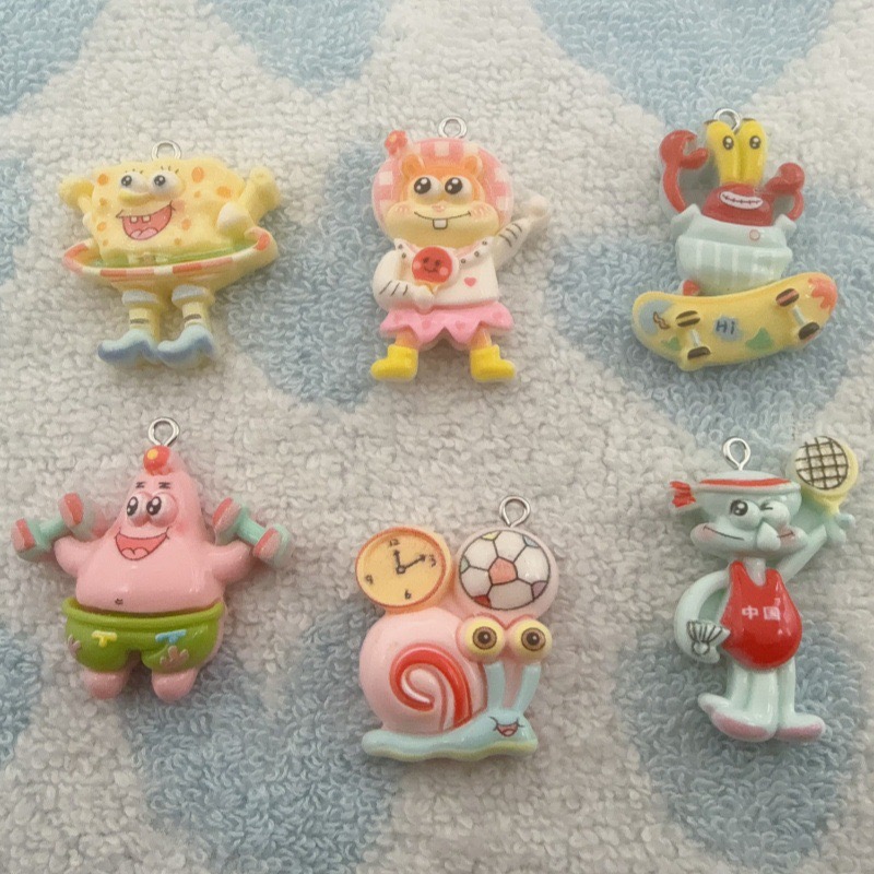 Resin - 10 buah liontin resin kartun, anting-anting